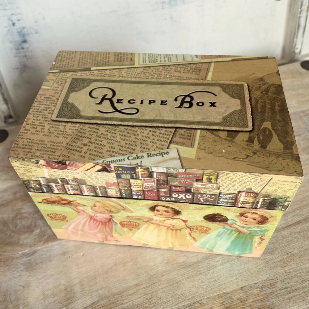 Vintage Retro Style Recipe Box with Multicolor Design